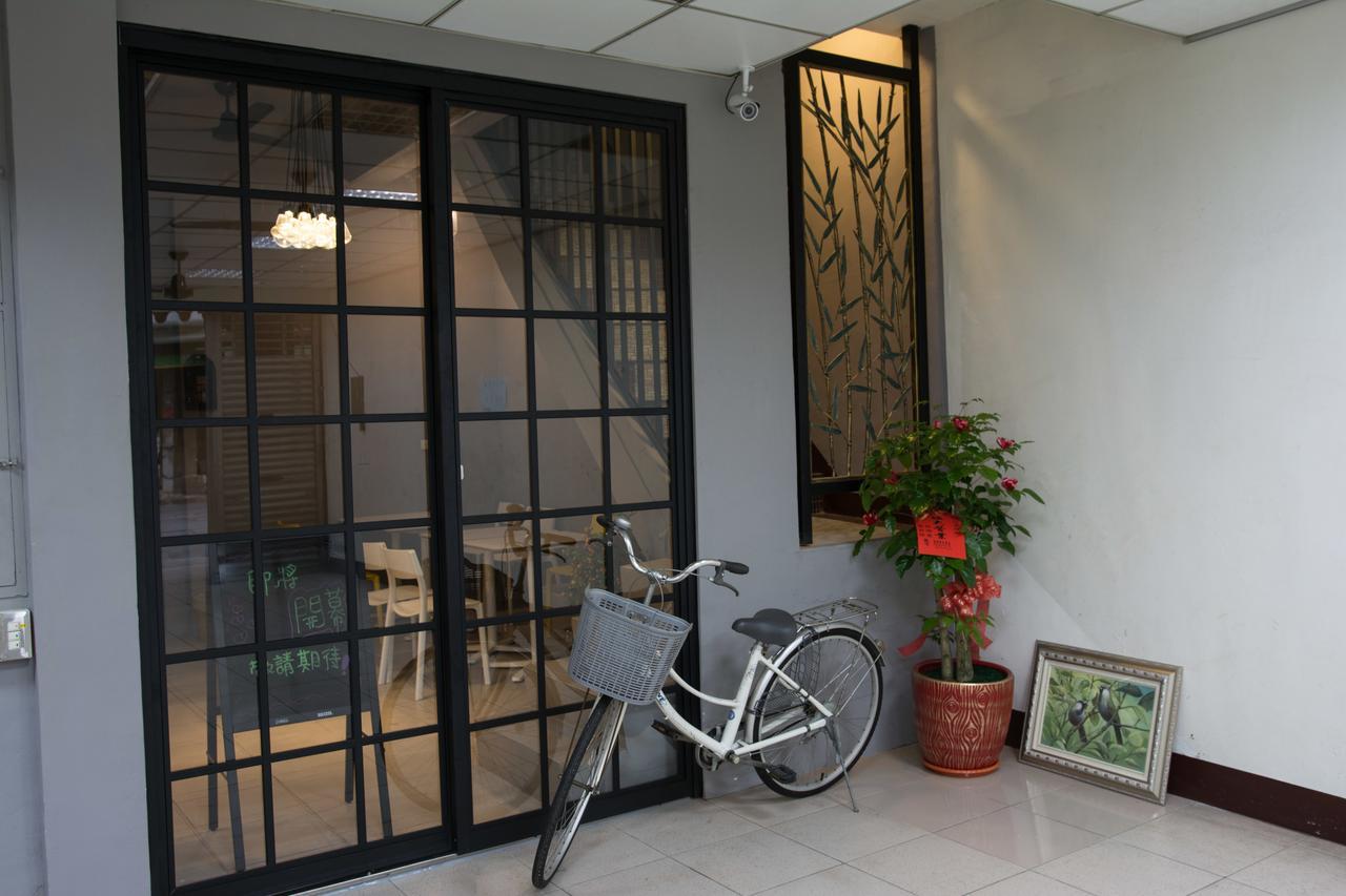Zhu Feng Hotel Zhunan Экстерьер фото